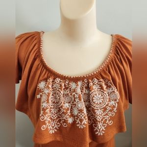 French Laundry Women's Small Embroidered Short Sleeve Top